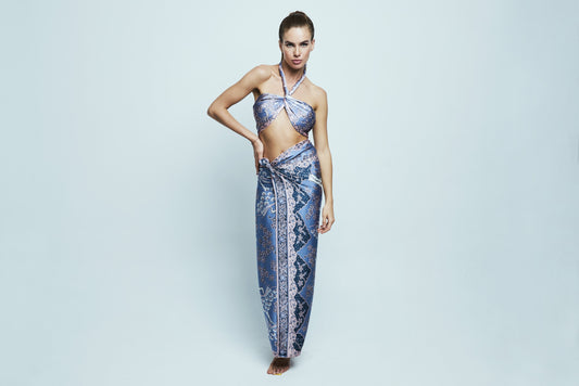 5 Elegant Ways to Wear a Silk Scarf for Every Occasion